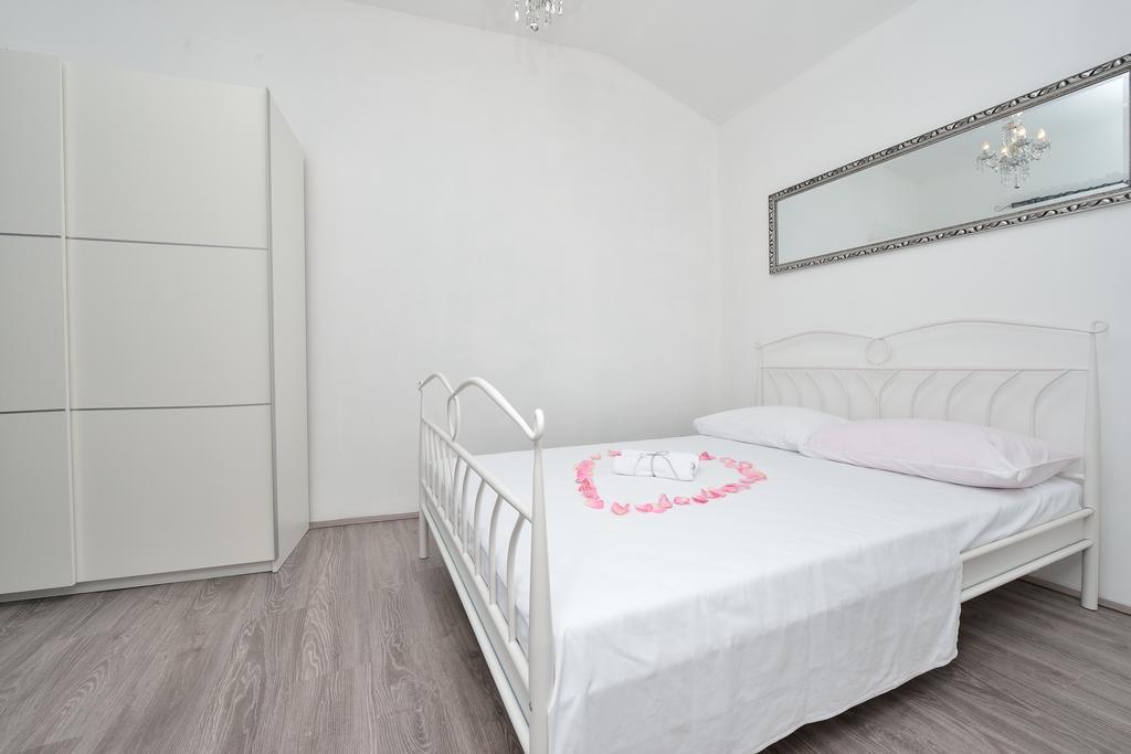 Holiday Home Jakov Bibinje Exterior foto